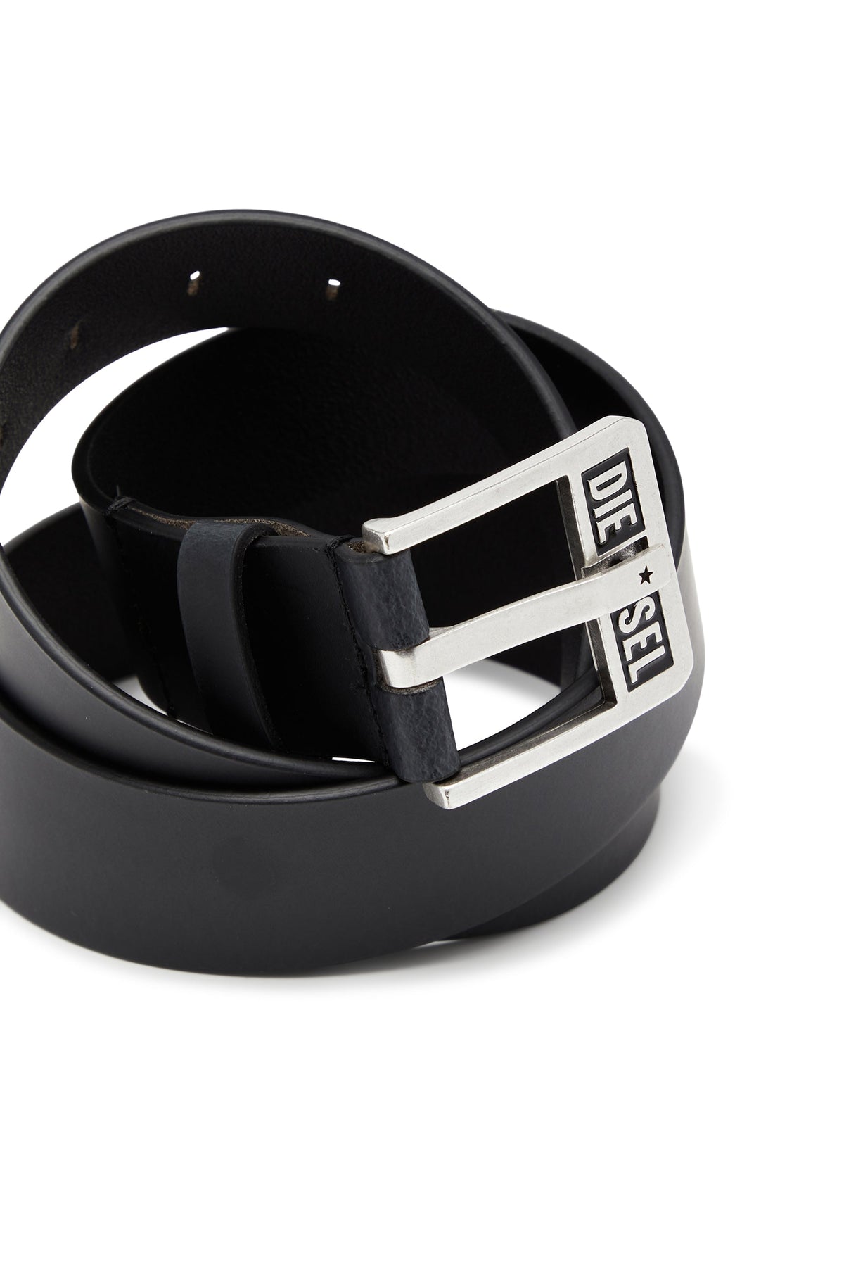 4 cm leather belt with clean-cut edges