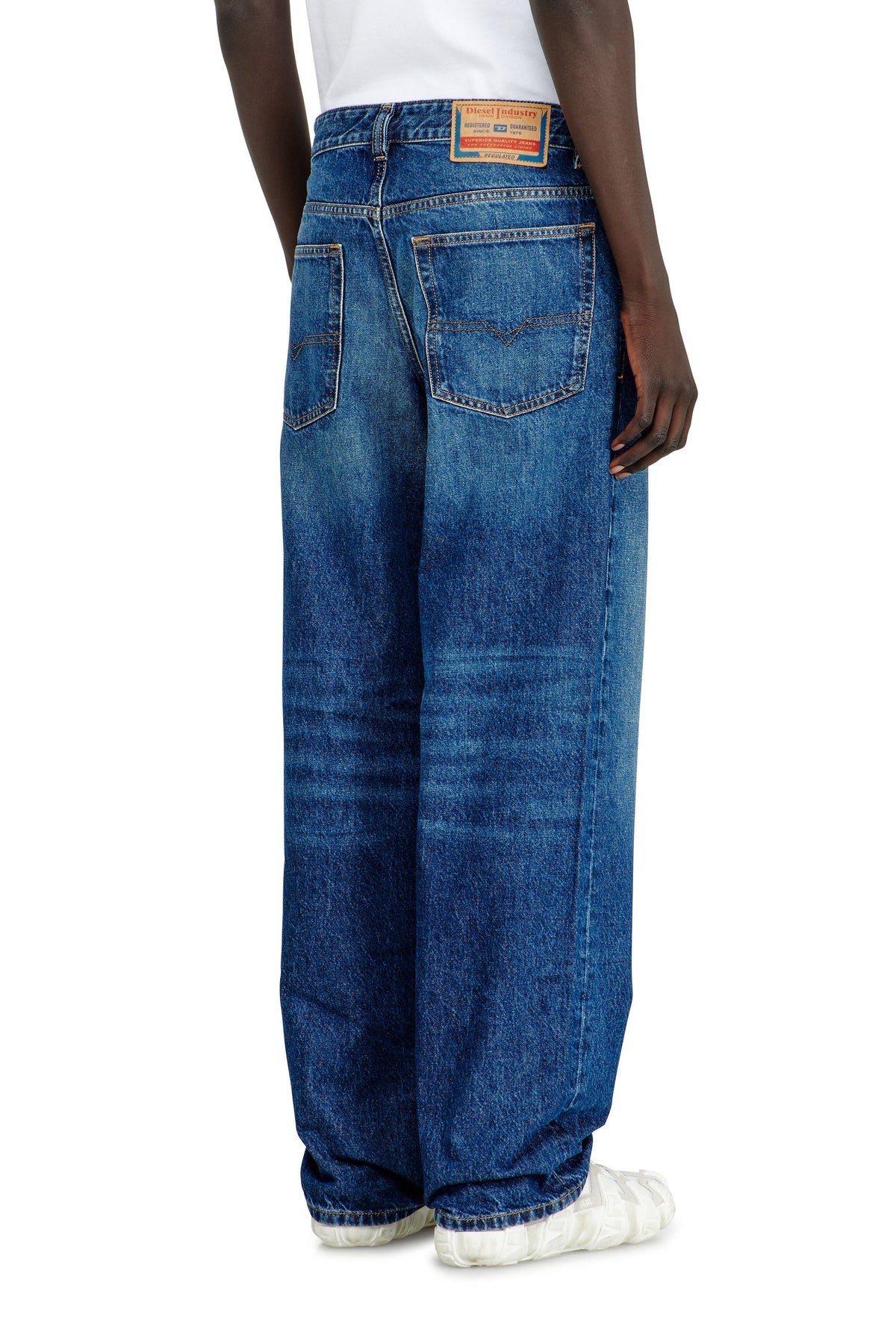 Relaxed Jeans Low Waist 2001 D-Macro