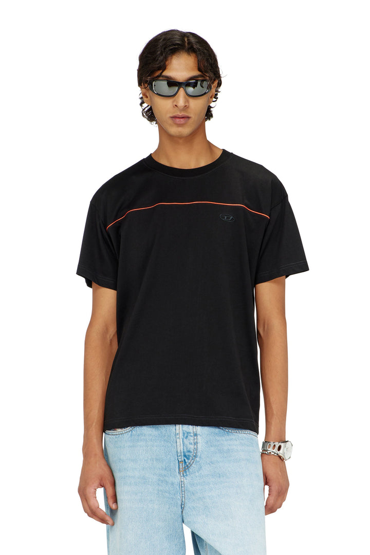 T-shirt with contrast piping — Black