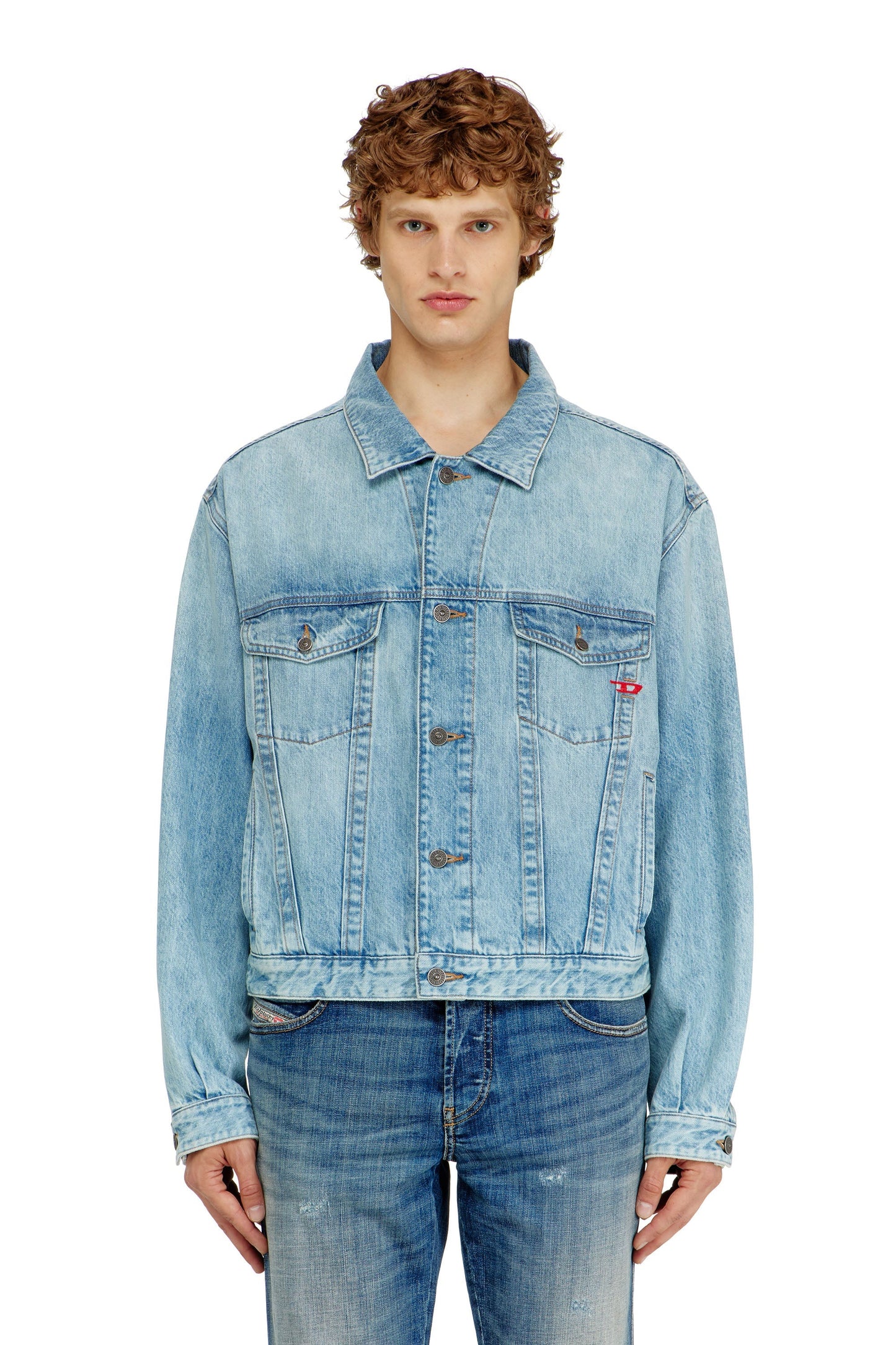 Trucker jacket in denim