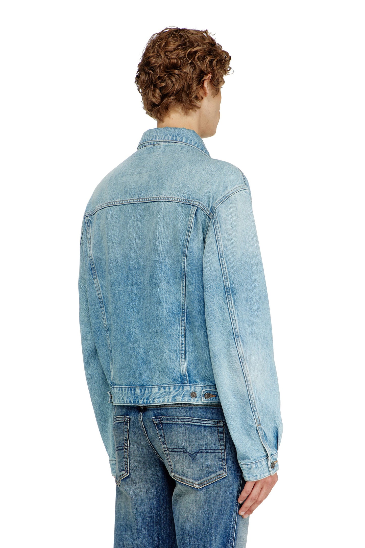 Trucker jacket in denim