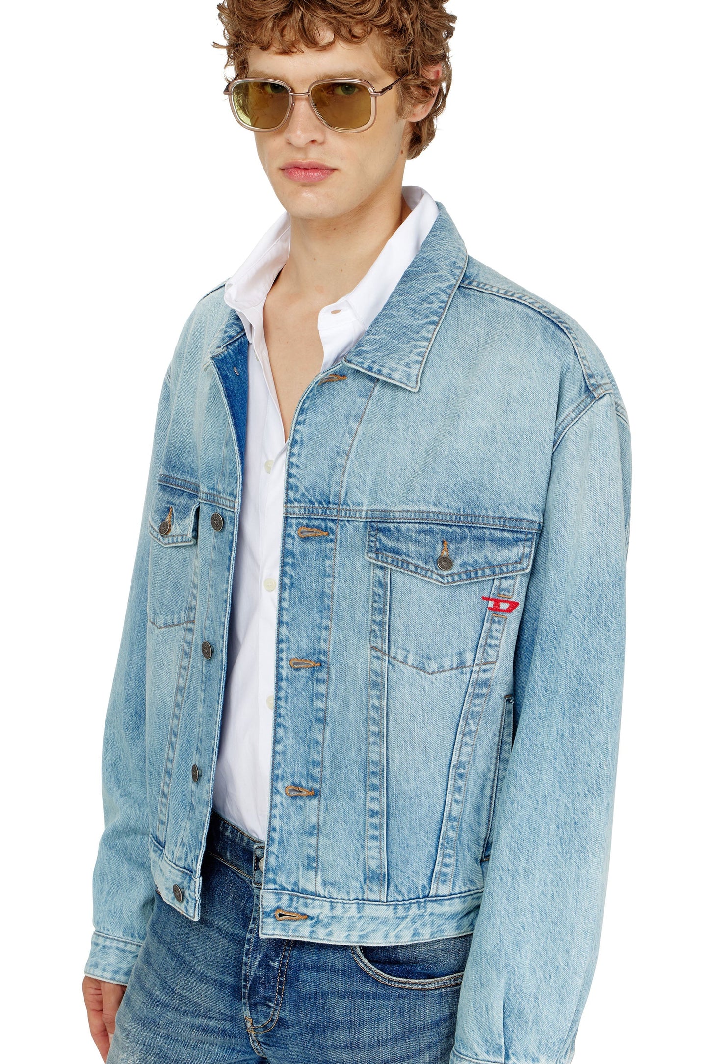 Trucker jacket in denim