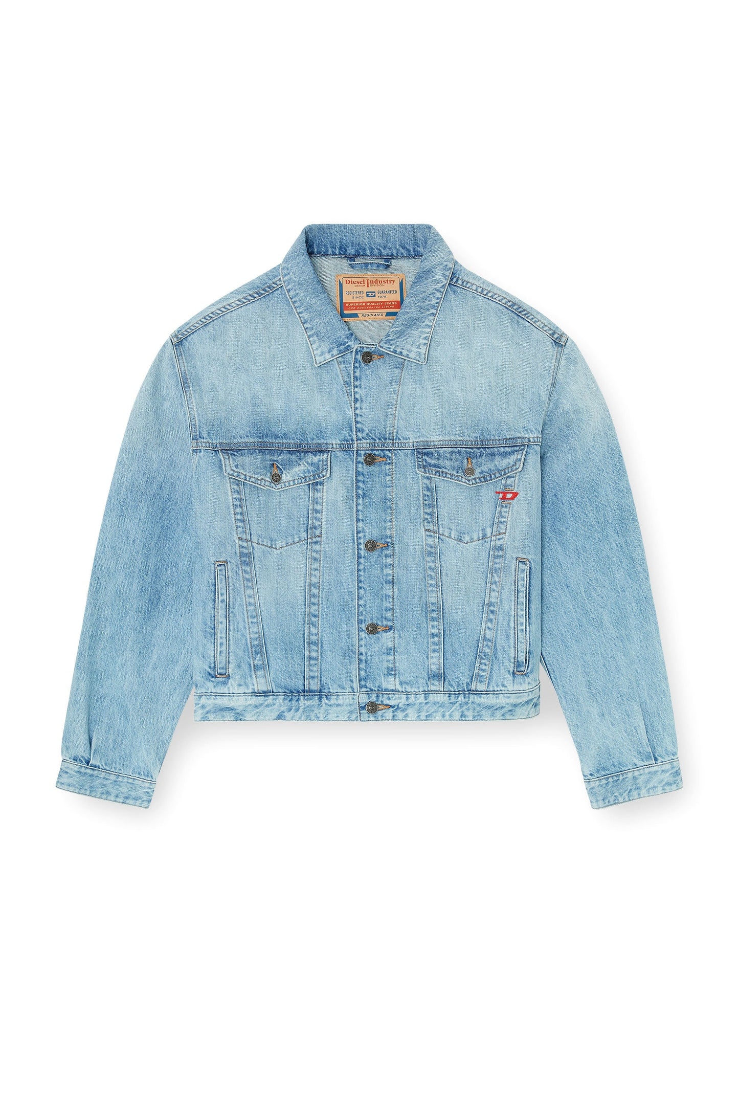 Trucker jacket in denim