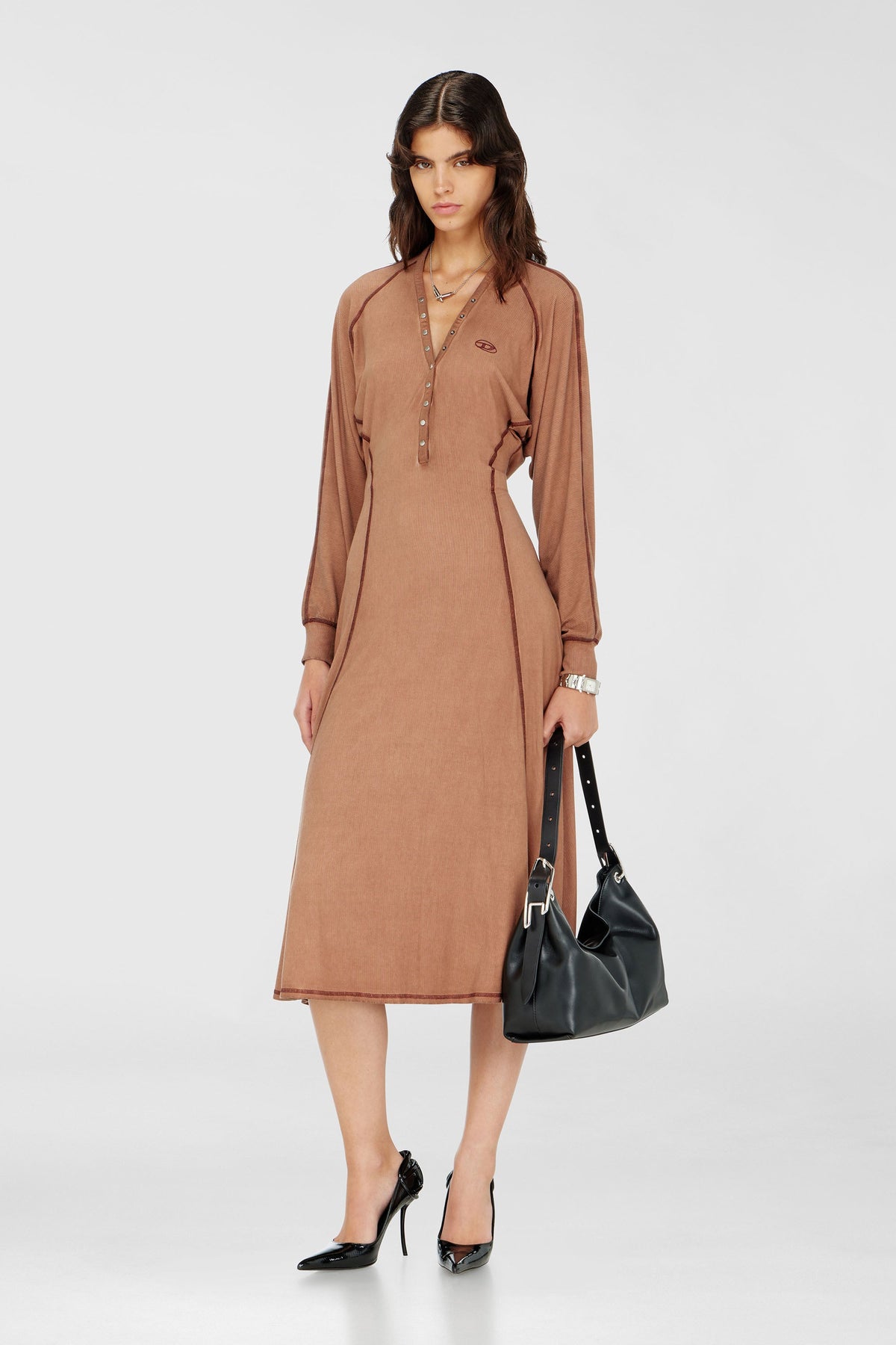 Midi dress in ribbed jersey with batwing sleeves