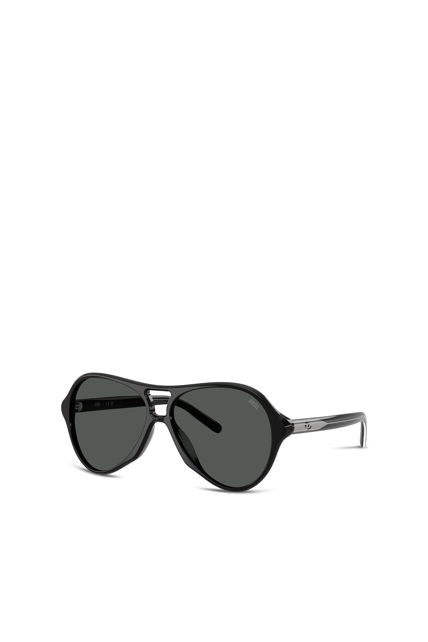 Pilot model sunglasses