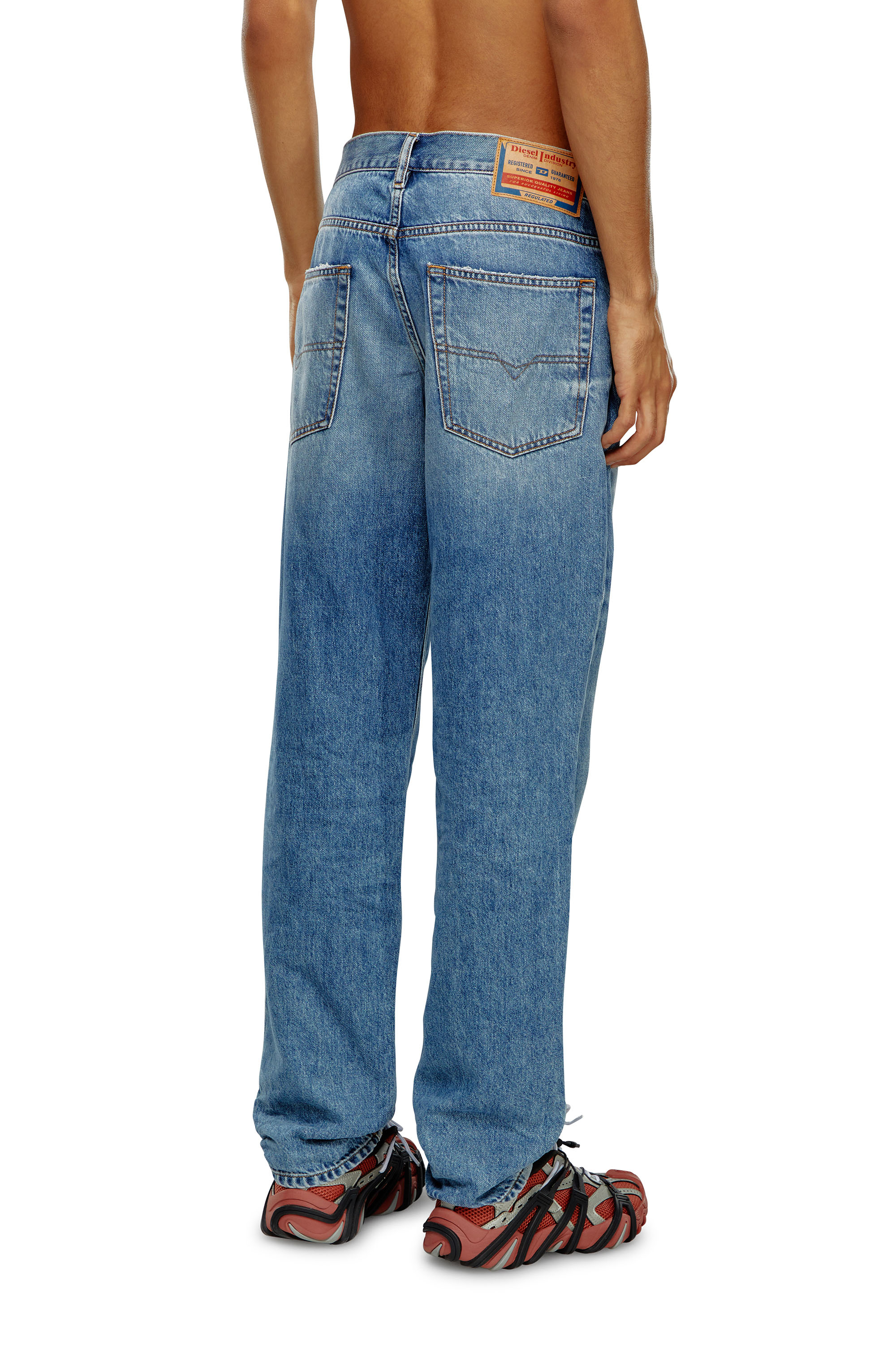 

Tapered Jeans - 2023 D-Finitive